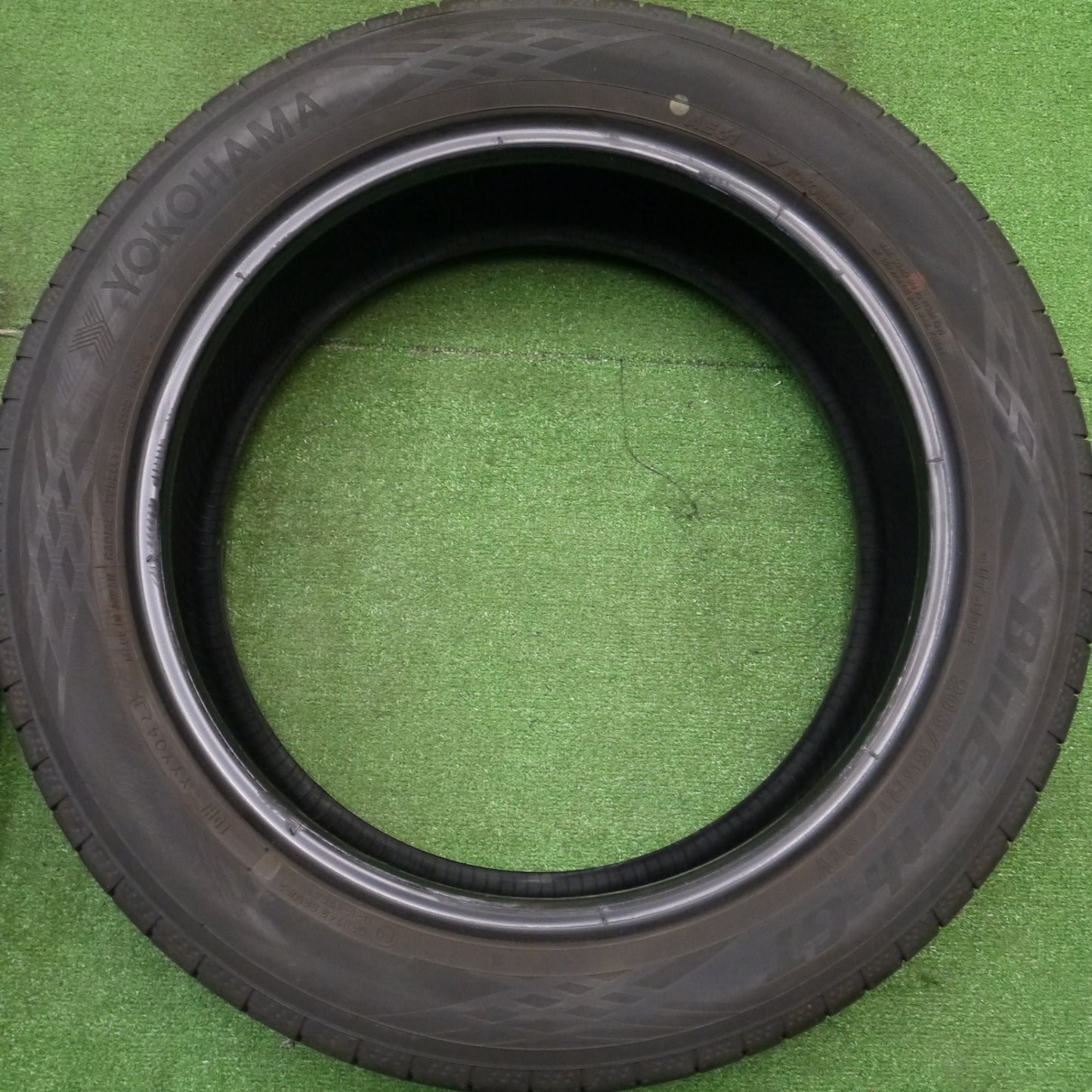 [送料無料] 4本価格！23年★205/55R17 ヨコハマ BluEarth-GT AE51 ブルーアース タイヤ 17インチ ノア ヴォクシー 等★4121303Hノタ