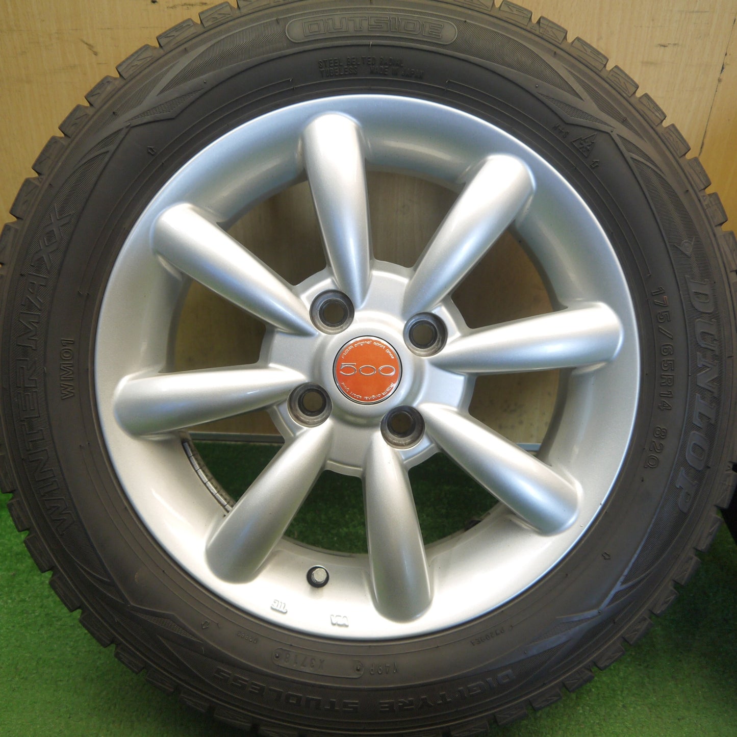 キレイ◎FIAT フィアット 500 TARGA AGA 500 175/65R14 スタッドレス ダンロップ ウインターマックス WM01 14インチ PCD98/4H◎6071502Hス