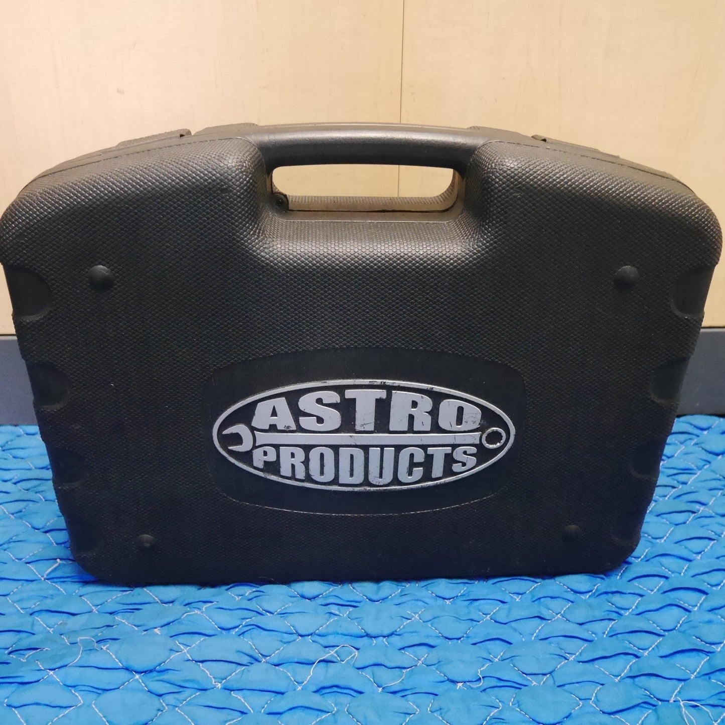 [送料無料] ☆ASTRO PRODUCTS コードレス インパクトレンチ AP050177 電動 工具 充電器 充電式 アストロプロダクツ☆