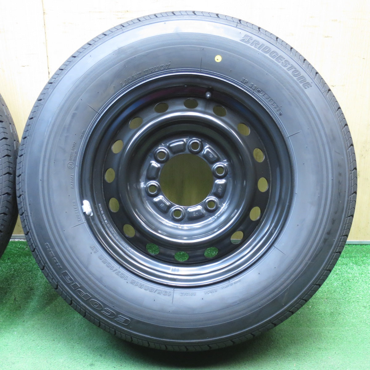 新車外し！26年◎トヨタ ハイエース 純正 スチール 195/80R15 107/105S ブリヂストン エコピア RD613 15インチ PCD139.7/6H◎6091913NJノ