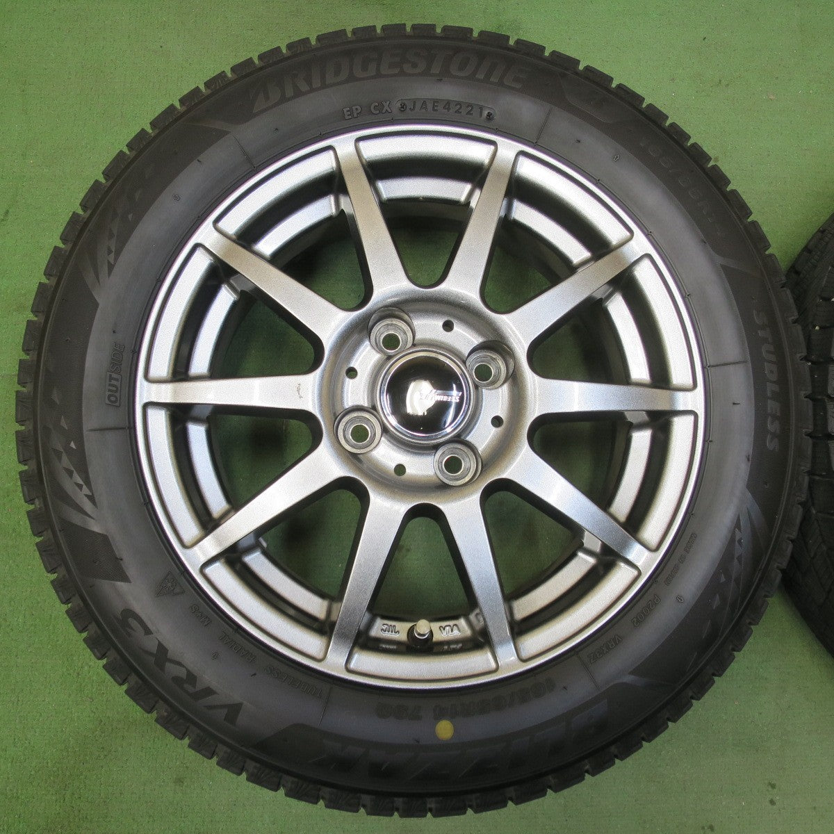 バリ溝！21年！キレイ！8.5分★スタッドレス 165/65R14 ブリヂストン ブリザック VRX3 Ti WHEELS 社外 アルミ 14インチ PCD100/4H★5112702イス