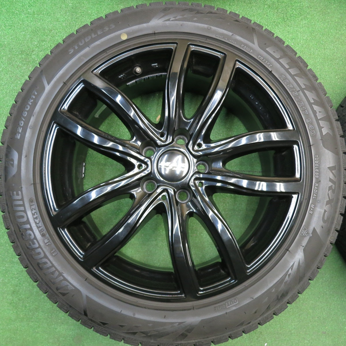 バリ溝！21年！9分★BMW 等 MAK FAHR 225/50R17 スタッドレス ブリヂストン ブリザック VRX3 ファー 17インチ PCD112/5H★5121312HAス