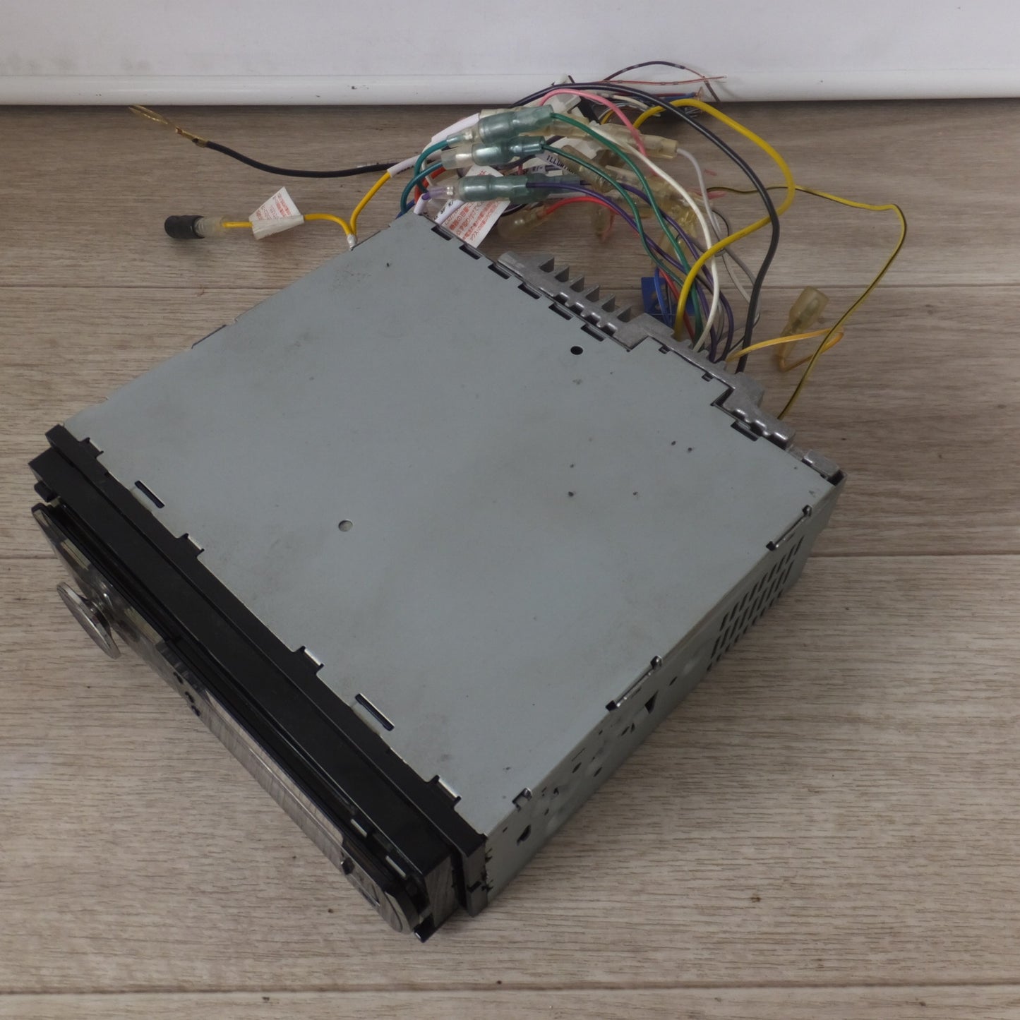 [送料無料] ★カロッツェリア carozzeria カーオーディオ 1Dメインユニット DEH-P650[50]★