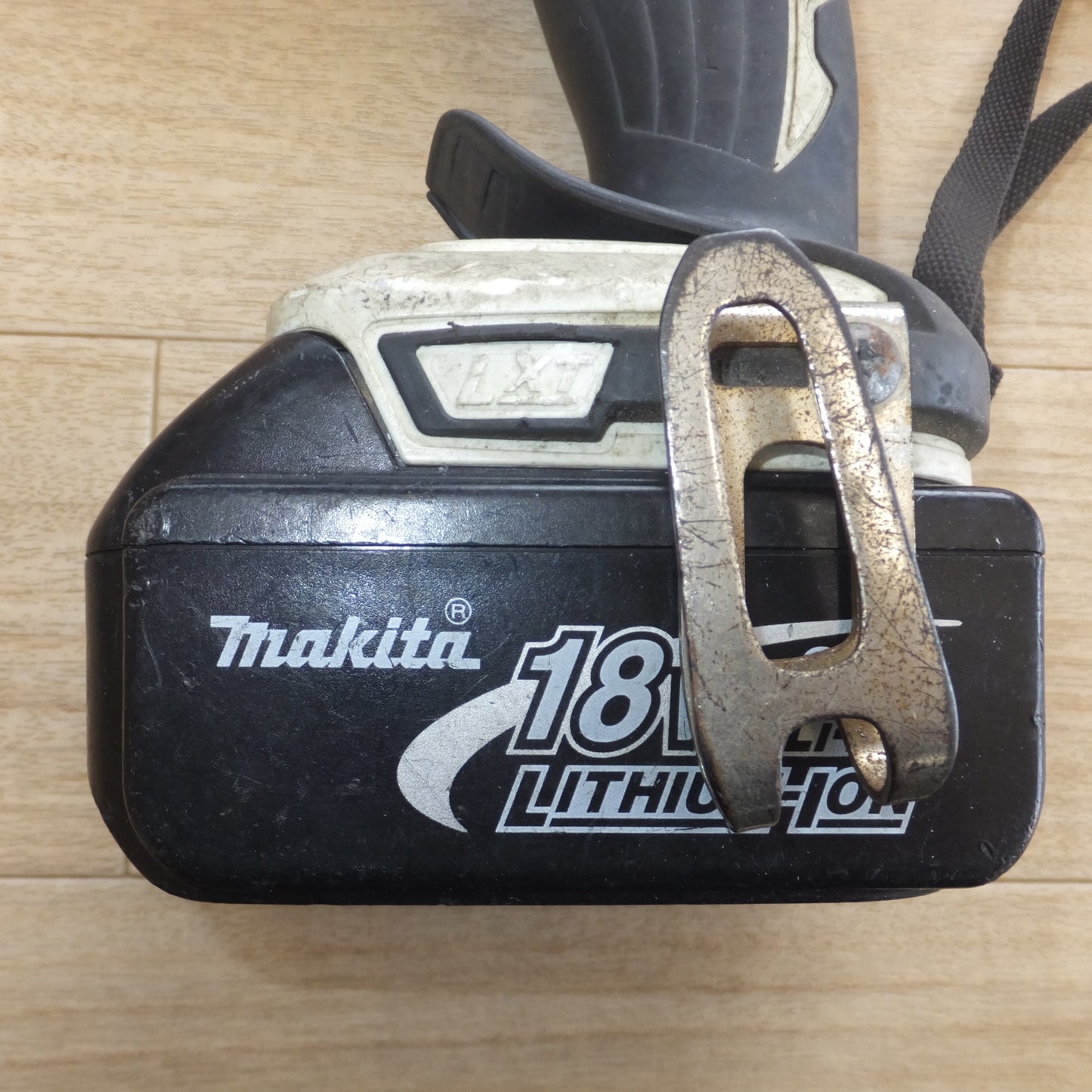 [送料無料] ★マキタ makita 充電式インパクトドライバ TD149D　バッテリ BL1830　充電器 DC18RA T　セット★