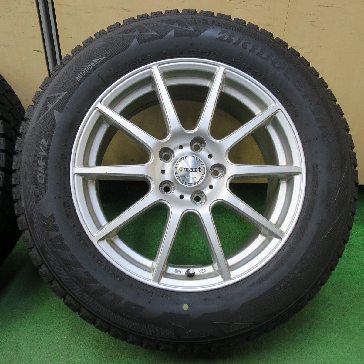 4本価格★スタッドレス 225/65R17 ブリヂストン ブリザック DM-V2 Smart MANARAY SPORT マナレイ PCD114.3/5H★4110606イス