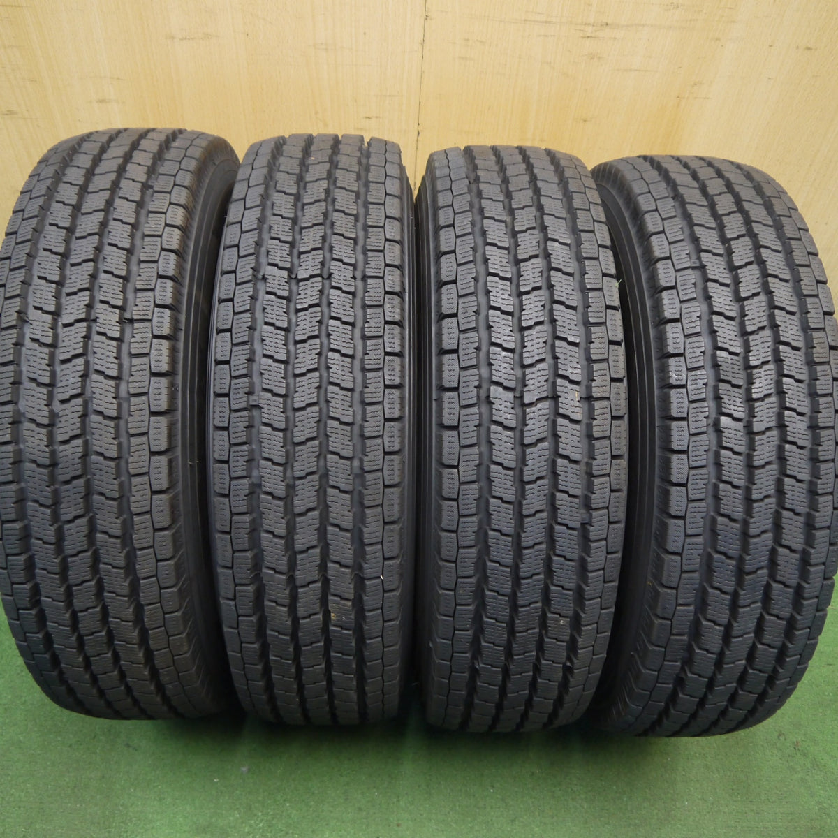 バリ溝！24年！9.5分以上◎スタッドレス 165/80R13 90/88N ヨコハマ アイスガード iG91 スチール ホイール 13インチ PCD100 110 114.3/4H マルチ◎6090405Hス