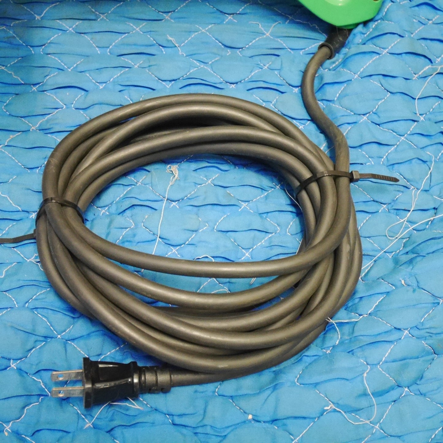 [送料無料] ダイス 付属付☆イクラ 電動 油圧式 パンチャー IS-18P 電動 工具 育良精機 コード式 ケース付き 穴あけ☆