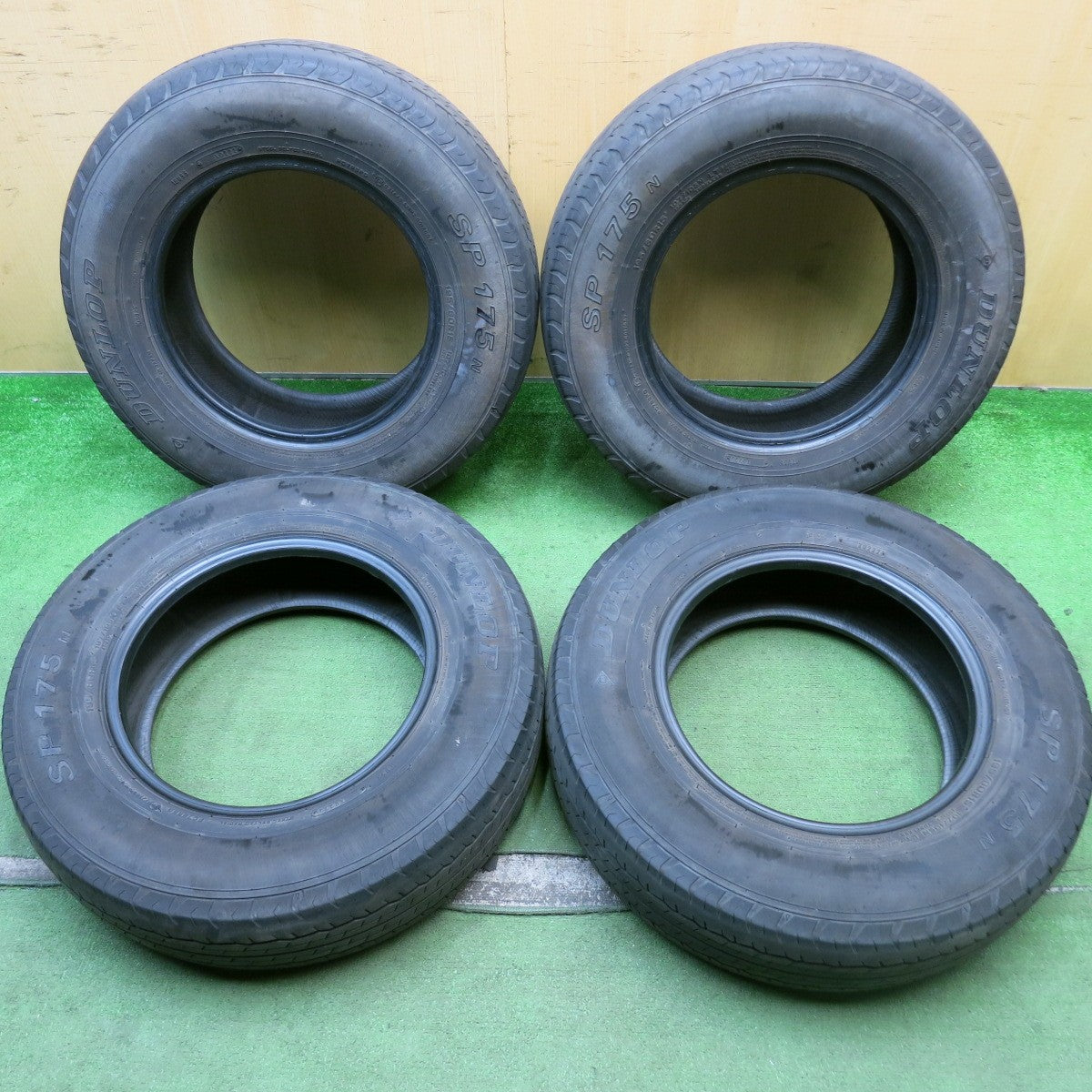 4本価格！22年★195/80R15 107/105N ダンロップ SP175N タイヤ 15インチ ハイエース キャラバン 等★5080103HAノタ