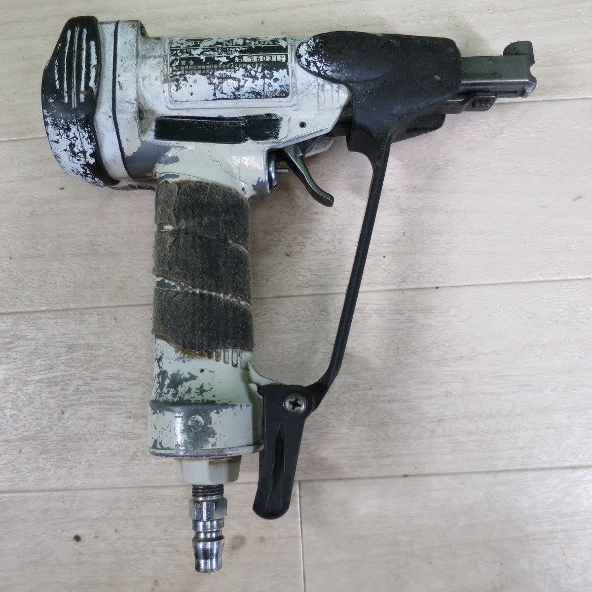 2点セット☆日立 90mm ばら釘打機 NH90A HITACHI エア工具 大工道具 ジャンク☆