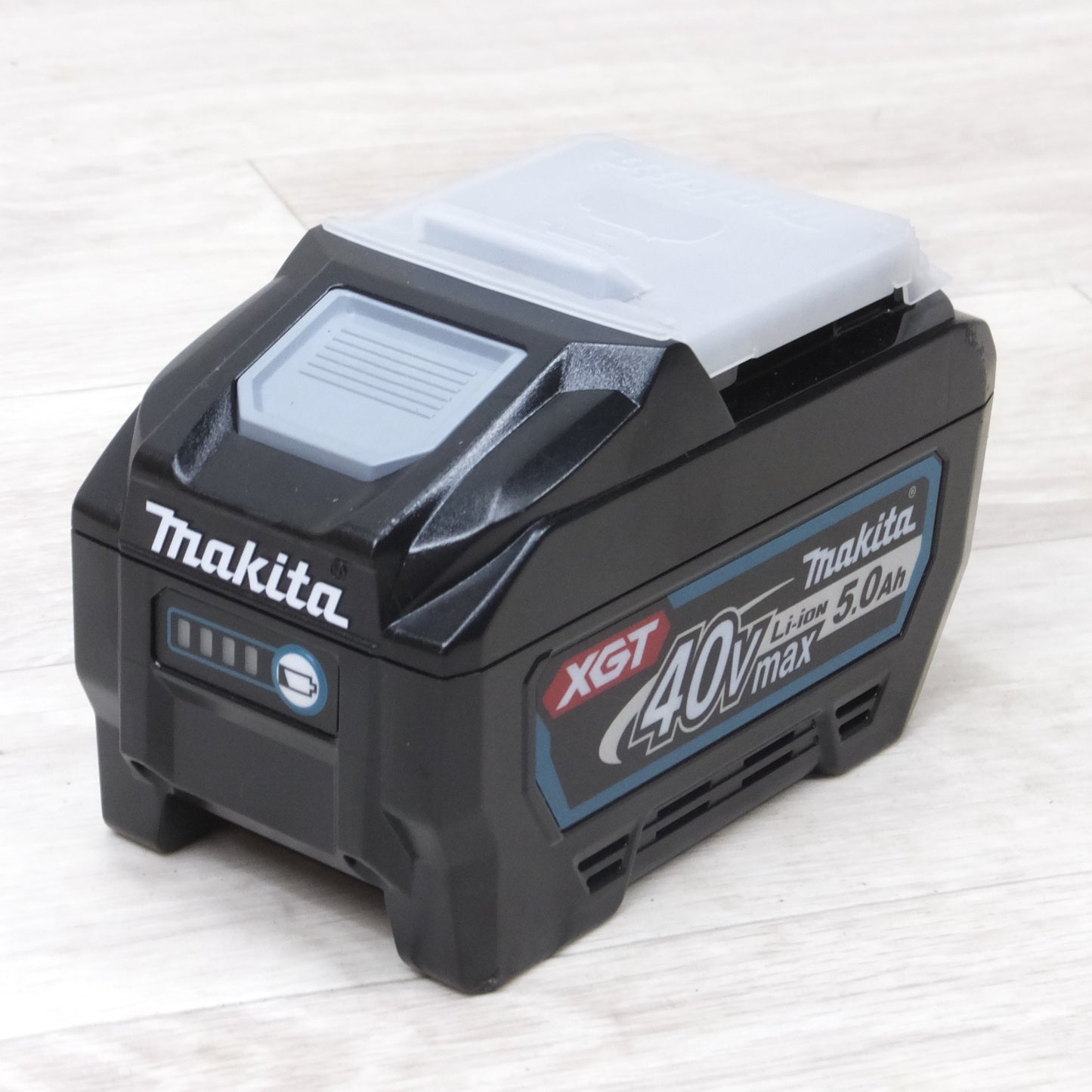 [送料無料] ほぼ未使用◆マキタ Li-ion リチウム イオン バッテリ BL4050F バッテリー DC40V 180Wh 残量表示 雪◆