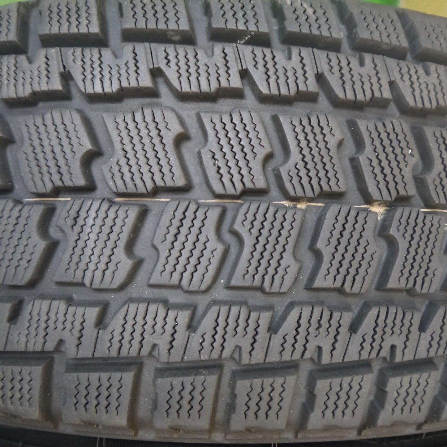 バリ溝！9.5分★Ford フォード エクスプローラー 純正 245/65R17 スタッドレス グッドイヤー ラングラー IP/N 17インチ PCD114.3/5H★5071607Hス