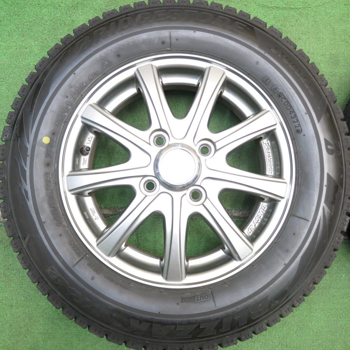 バリ溝！22年！キレイ！9.5分★スタッドレス 145/80R13 ブリヂストン ブリザック VRX2 EUROMAGIC ユーロマジック 13インチ PCD100/4H★5062707AKス