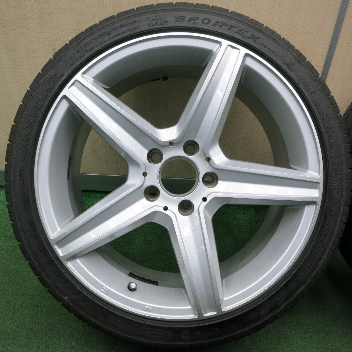*送料無料* バリ溝！20年！ほぼ10分★ベンツ 等 225/40R18 トライアングル SPORTEX TSH11 社外 アルミ 18インチ PCD112/5H★4040301TNノ
