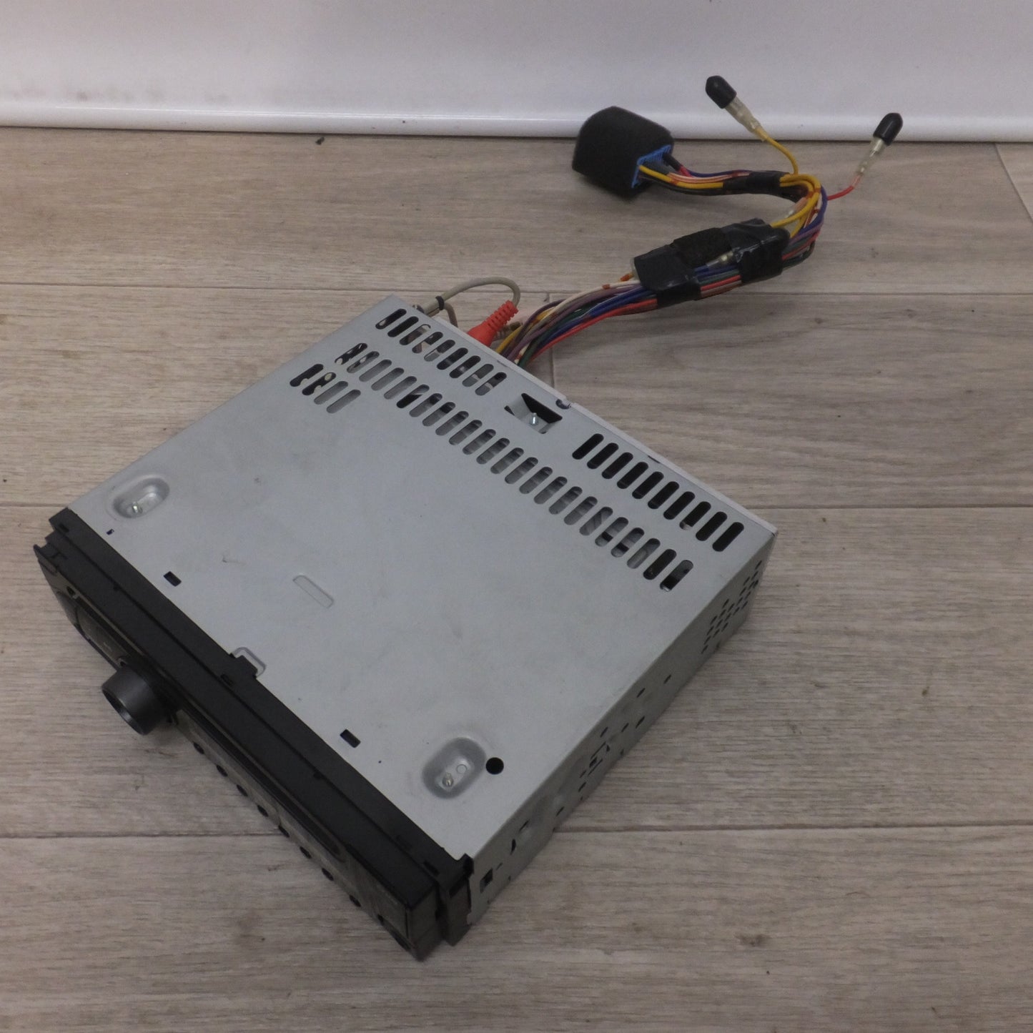 [送料無料] ★クラリオン製 スズキ カーオーディオ CD MP3 WMA レシーバー CZ109　C9C9 V6 180[37]★