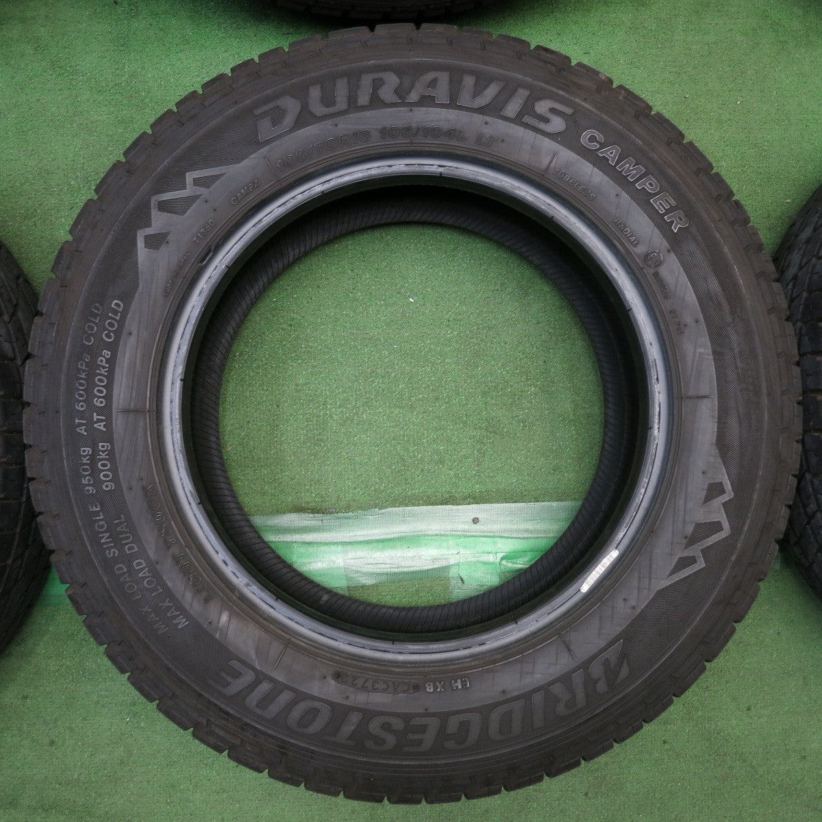 ほぼ未使用！23年！6本◎キャンピングカー 専用 タイヤ 195/70R15 106/104L ブリヂストン デュラビス キャンパー DURAVIS CAMPER 15インチ◎6092105KKノタ