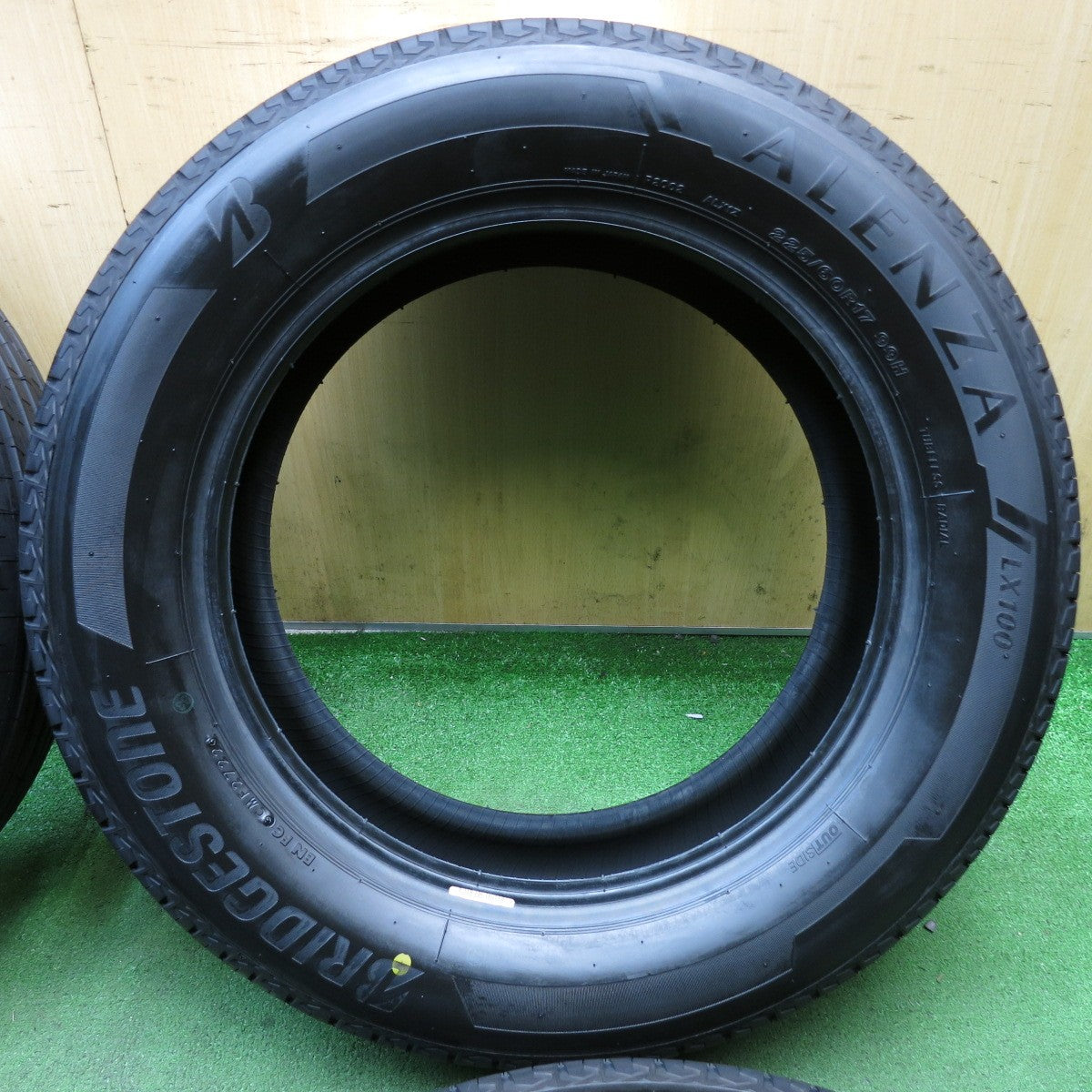 未使用！22年◎225/60R17 ブリヂストン アレンザ LX100 タイヤ 17インチ エクストレイル XV フォレスター アルファード 等◎6100204KKノタ
