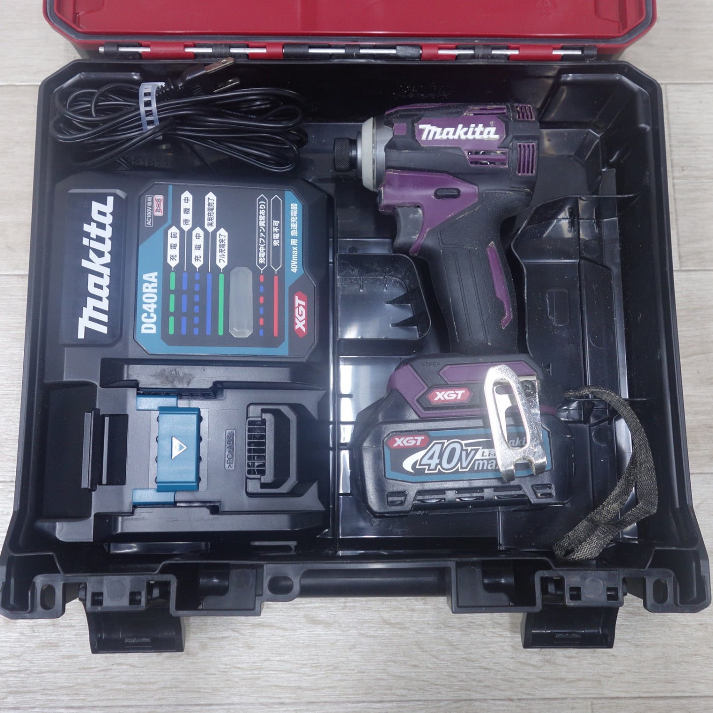 [送料無料] 付属品付き◆マキタ 充電式 インパクト ドライバ 40V TD001G バッテリー BL4025 充電器 DC40RA バッテリー ケース付 電動 工具 makita◆