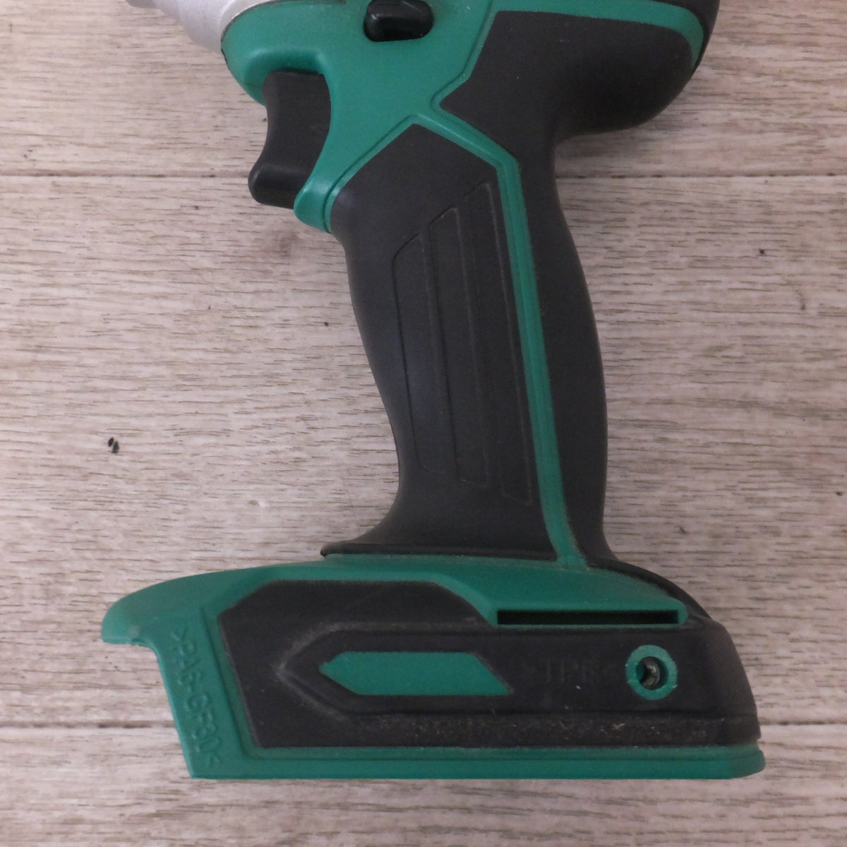 ★マキタ makita 充電式インパクトドライバ M697D 14.4V 本体のみ★