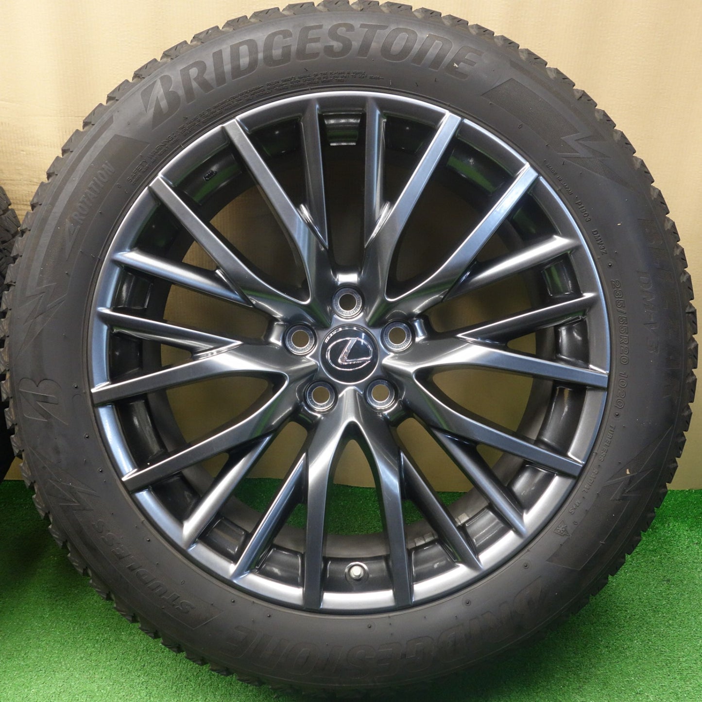センサー付！キレイ★レクサス RX Fスポーツ 純正 235/55R20 スタッドレス ブリヂストン ブリザック DM-V3 20インチ PCD114.3/5H★6042401KTス