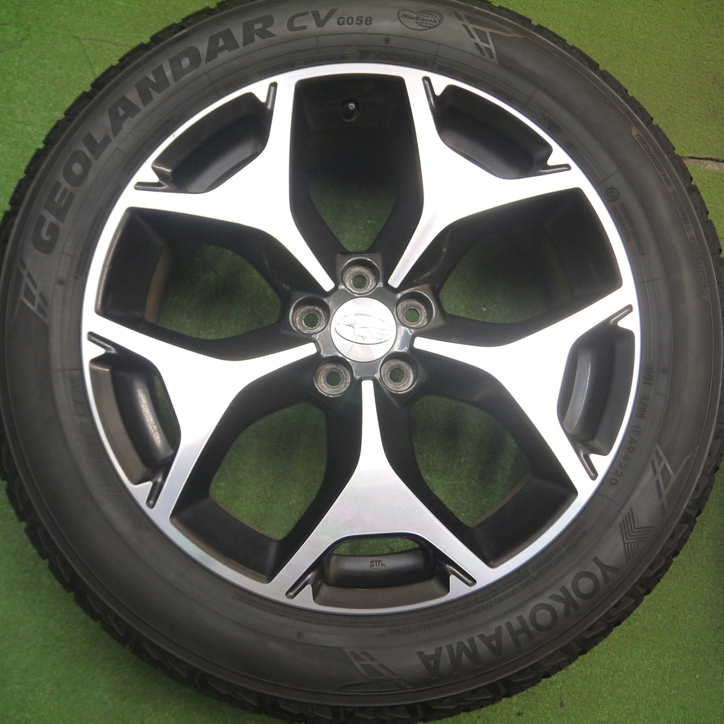 [送料無料] バリ溝！9.5分★スバル SJ フォレスター 純正 225/55R18 ヨコハマ ジオランダー CV G058 18インチ PCD100/5H★5021402Hノ