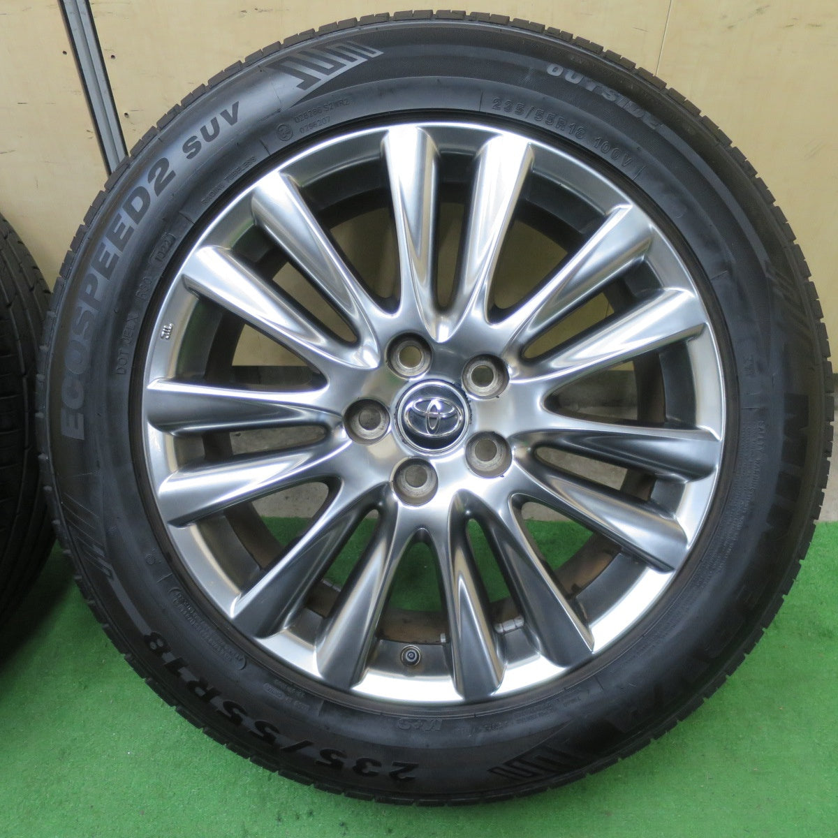 バリ溝！22年！キレイ！9分★トヨタ 60系 ハリアー プレミアム 純正 235/55R18 ミネルバ ECOSPEED2 SUV 18インチ PCD114.3/5H★5062301TTノ
