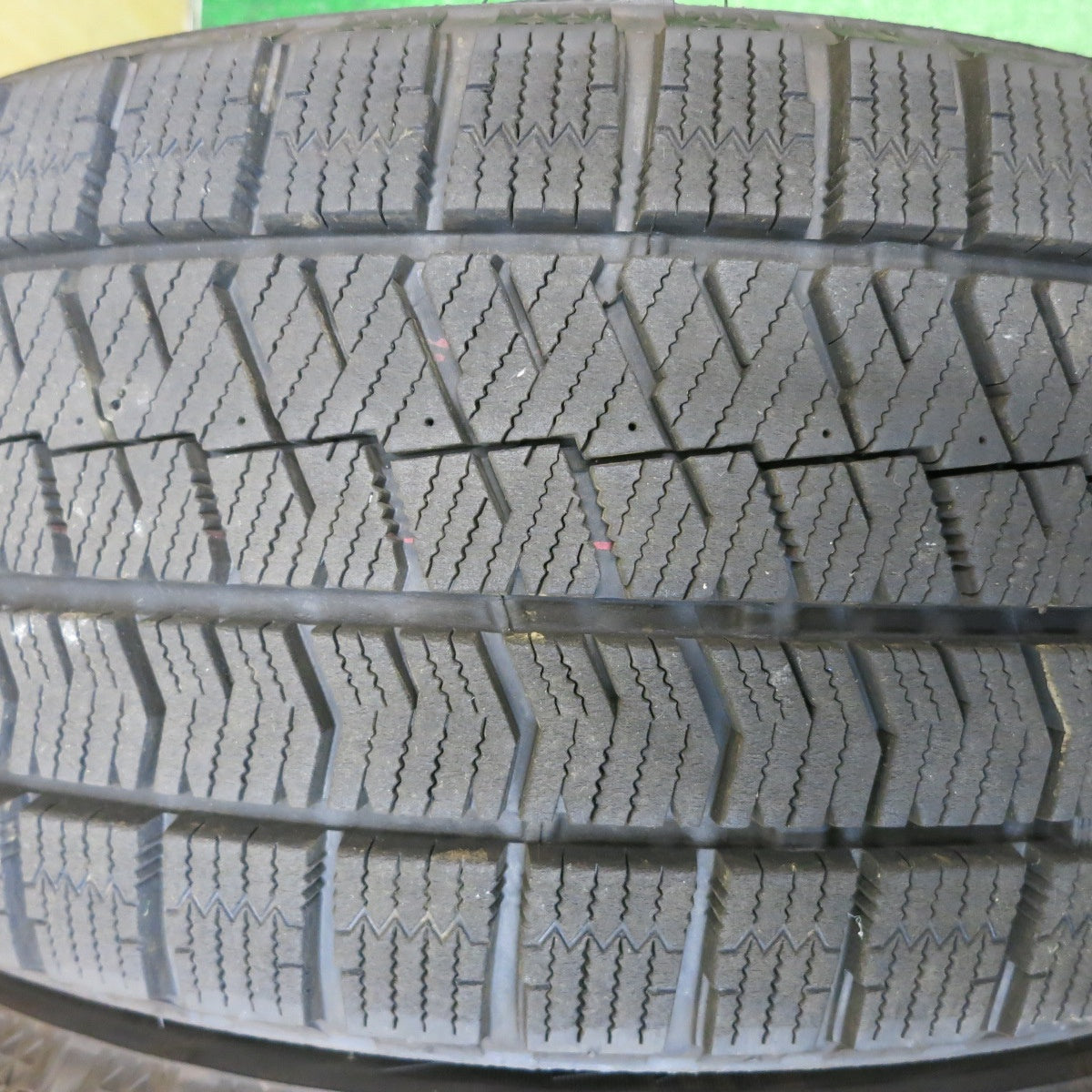 バリ溝！21年！9.5分★86 BRZ 等 wedsSport SA-35R AMF 215/45R17 スタッドレス ブリヂストン ブリザック VRX2 17インチ ウェッズスポーツ PCD100/5H★5121104HAス