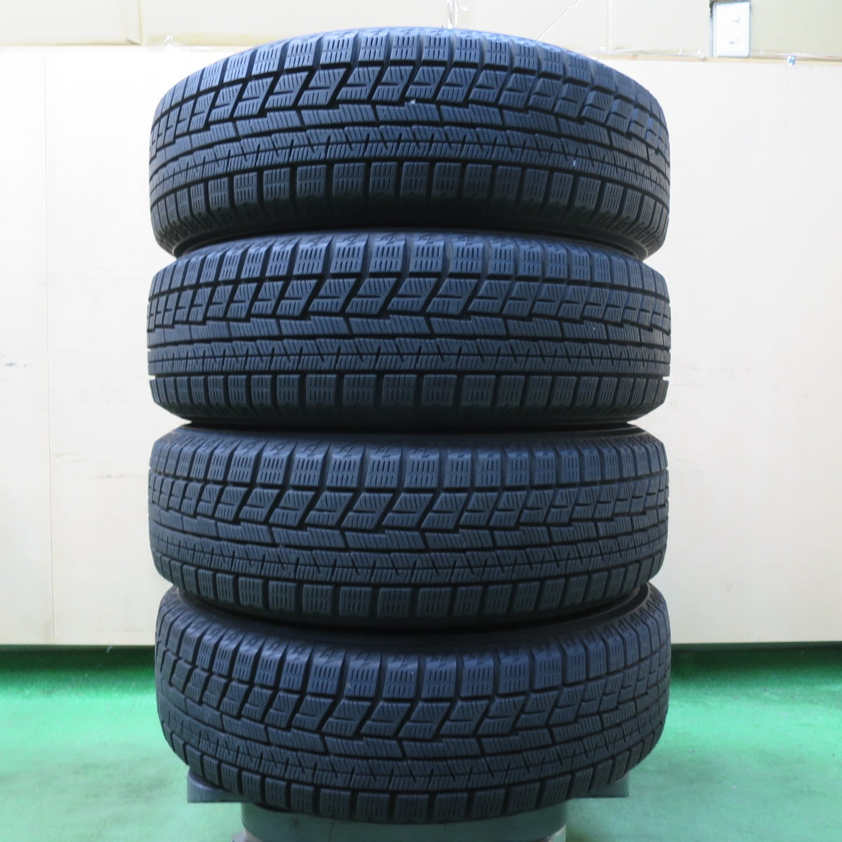 [送料無料] バリ溝！9分★スタッドレス 175/65R15 ヨコハマ アイスガード iG60 RiZLEY ライツレー 15インチ PCD100/4H★5011315イス