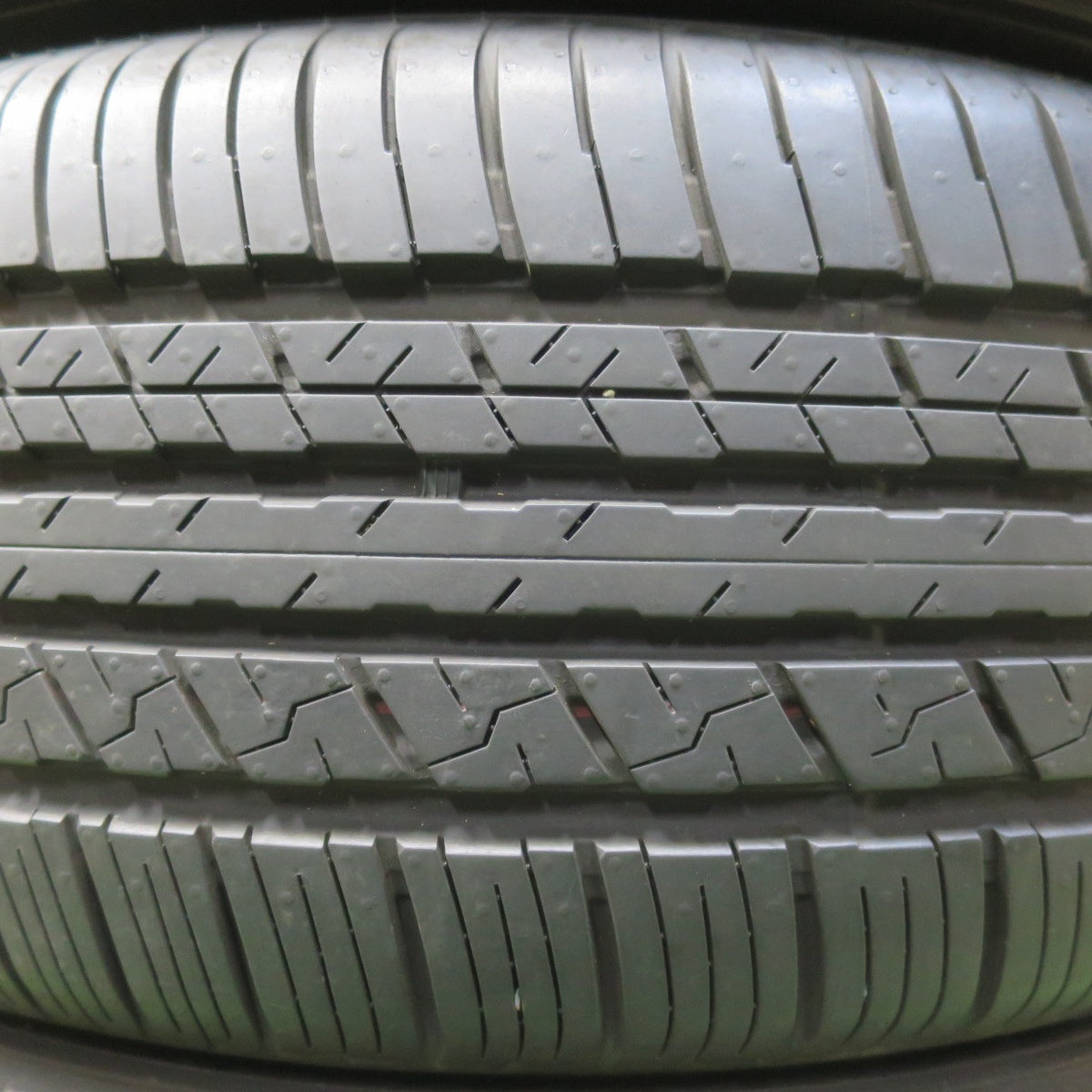 新車外し！25年★225/55R18 ファルケン ZIEX ZE001 A/S タイヤ 18インチ フォレスター クロストレック エルグランド 等★5121705イノタ