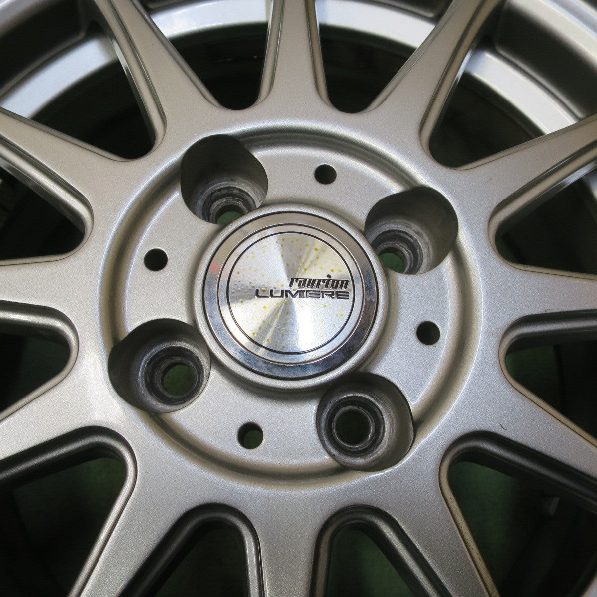 バリ溝！21年！キレイ！8.5分★スタッドレス 175/65R14 グッドイヤー アイスナビ7 ravrion LUMIERE ラブリオン 14インチ PCD100/4H★5050808イス