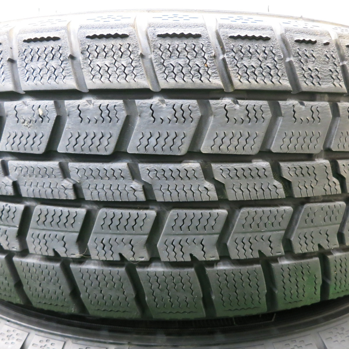 *送料無料* バリ溝！20年！8.5分★スタッドレス 195/50R16 グッドイヤー アイスナビ7 T.R.G. TRG 16インチ PCD114.3/5H★4031904NJス