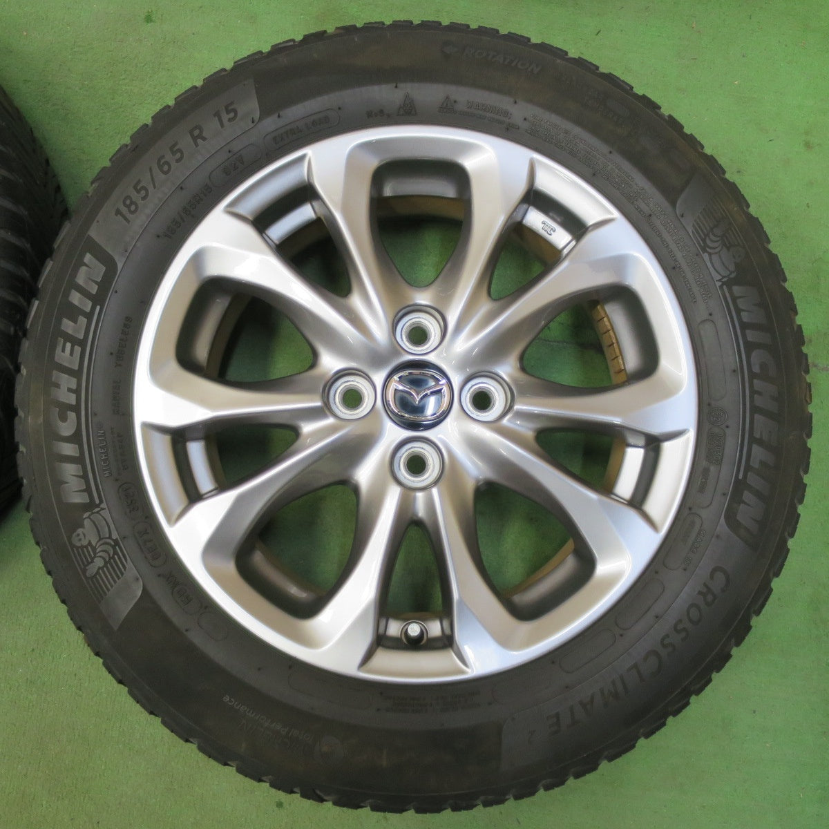 キレイ！21年★マツダ2 純正 185/65R15 ミシュラン CROSSCLIMATE2 15インチ PCD100/4H★5072501イノ