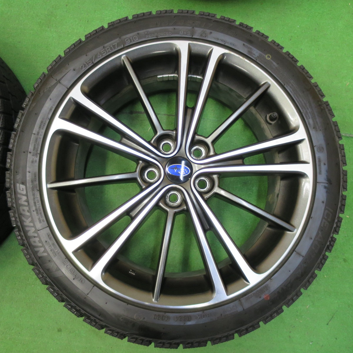 *送料無料* バリ溝！20年！9.5分★スバル BRZ トヨタ 86 純正 215/45R17 スタッドレス ナンカン アイスアクティバ AW-1 SN-1 PCD100/5H★4061401イス
