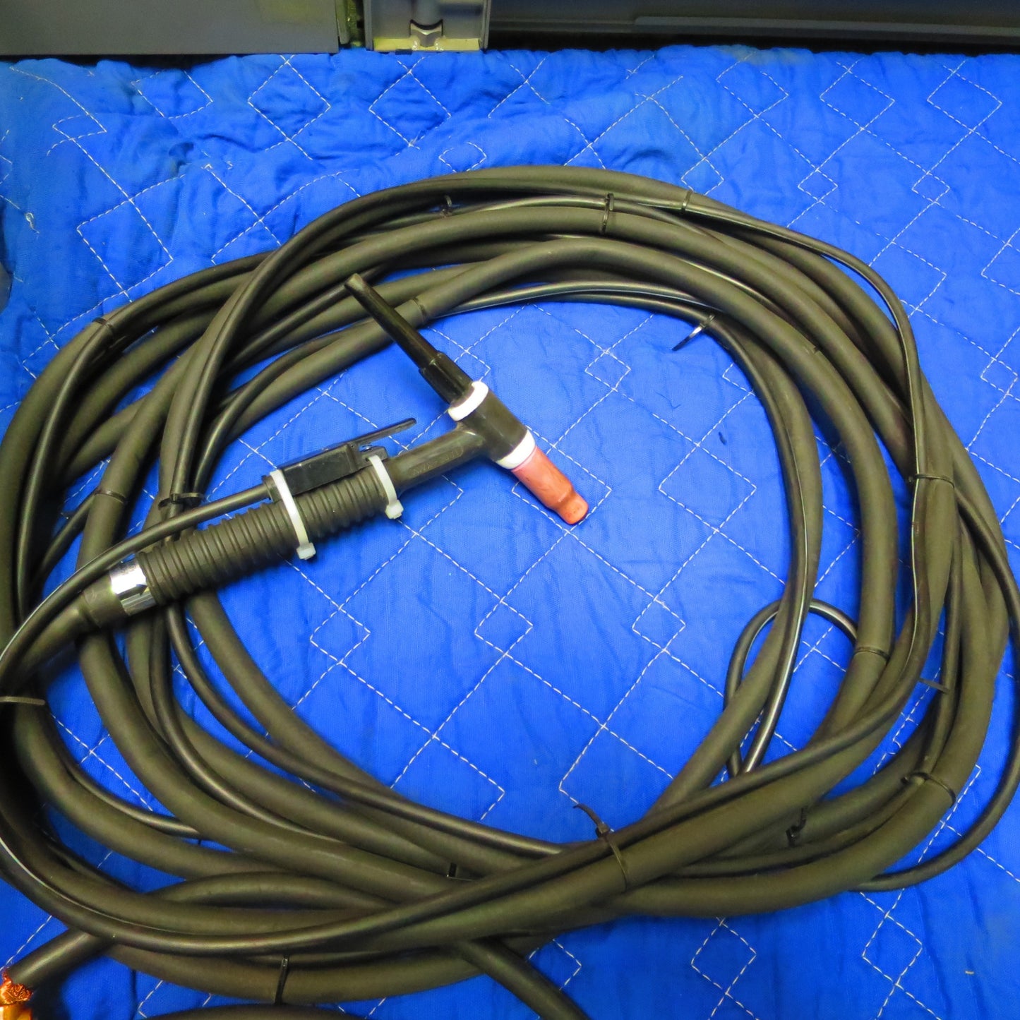 [送料無料] キレイ☆ダイヘン 交直 両用 パルス TIG 溶接機 インバーター Mini ELECON 200P AVPM-200(S-2) DAIHEN☆