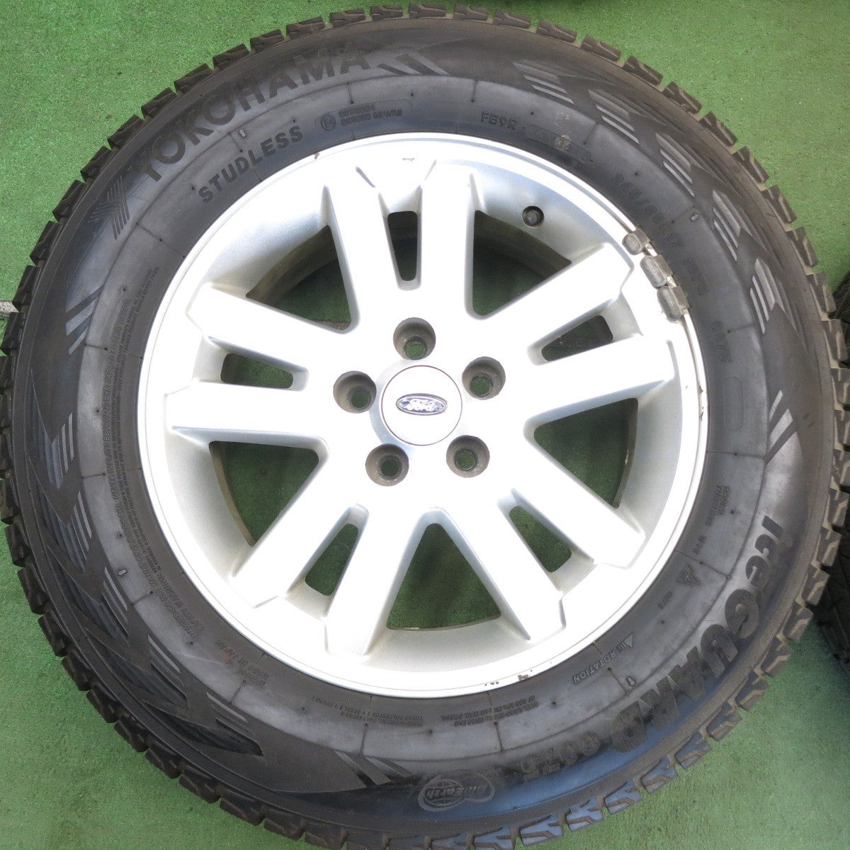 バリ溝！9分◎Ford フォード エクスプローラー 純正 245/65R17 スタッドレス ヨコハマ アイスガード G075 17インチ PCD114.3/5H◎6061808HAス