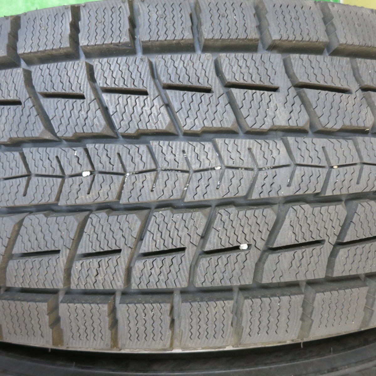 バリ溝！23年！キレイ！9.5分以上★スタッドレス 225/65R17 ダンロップ ウインターマックス SJ8 GRASS グラス 17インチ PCD114.3/5H★5041507TNス