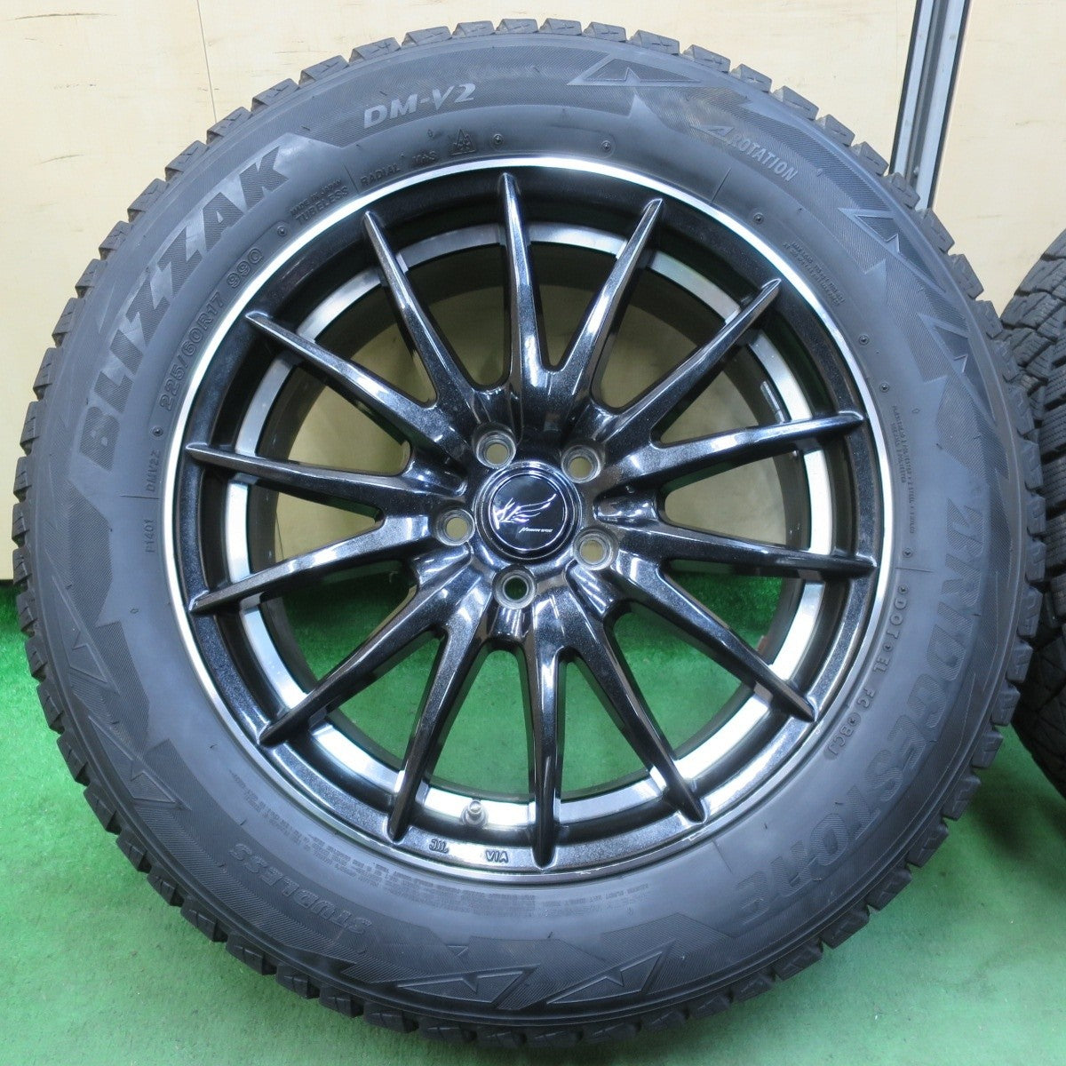 バリ溝！9分★XV 等 225/60R17 スタッドレス ブリヂストン ブリザック DM-V2 MANARAY SPORT マナレイスポーツ 17インチ PCD100/5H★5021116イス