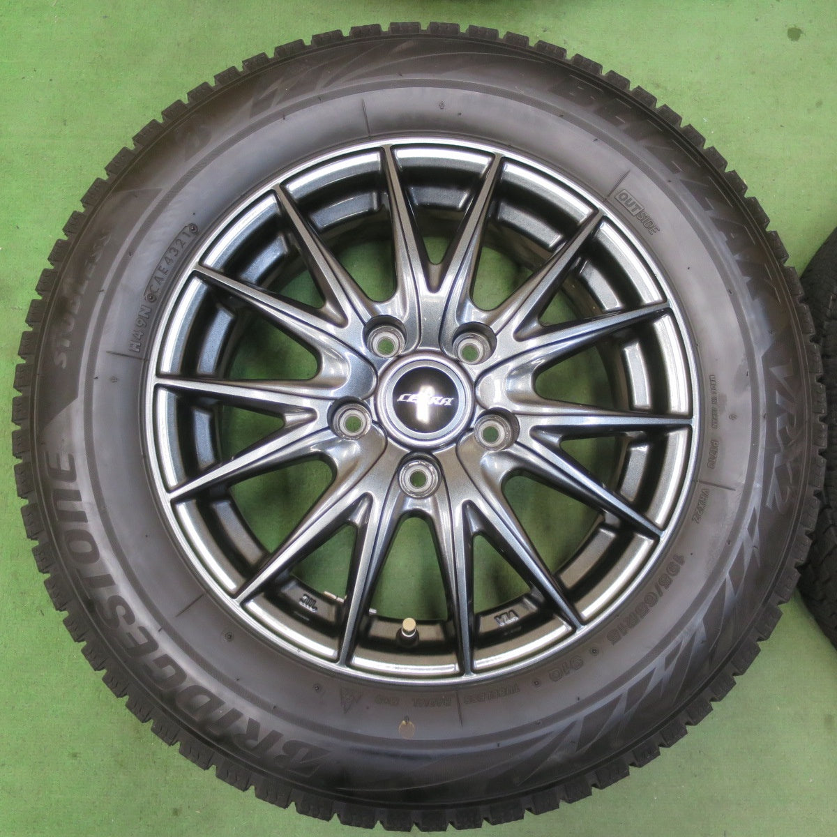 バリ溝！21年！キレイ！8.5分★スタッドレス 195/65R15 ブリヂストン ブリザック VRX2 CEARA 社外 アルミ 15インチ PCD114.3/5H★5122406イス