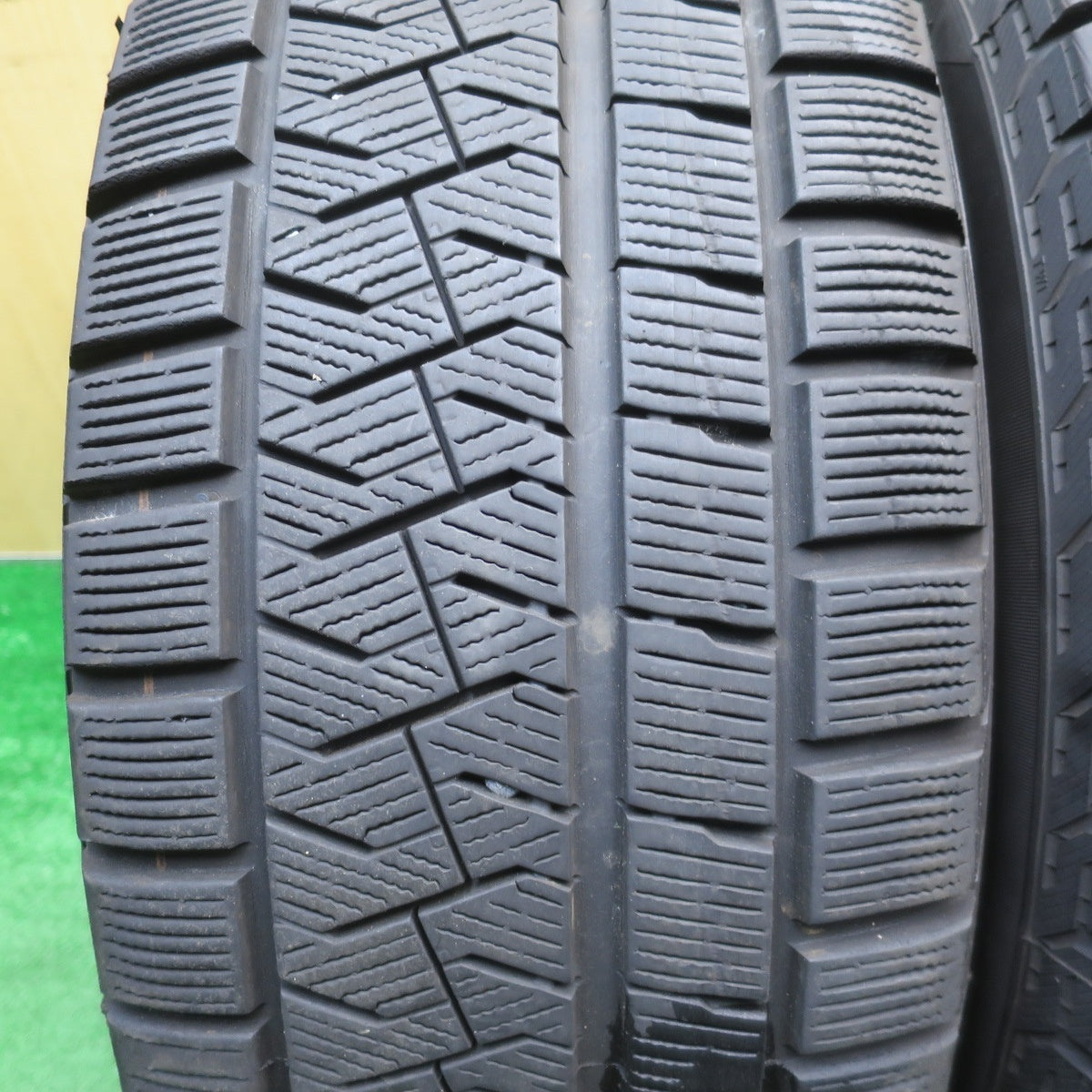 キレイ★スタッドレス 215/60R16 ピレリ アイスアシンメトリコ プラス ESTROSA エステローザ 16インチ PCD114.3/5H★5121802NJス
