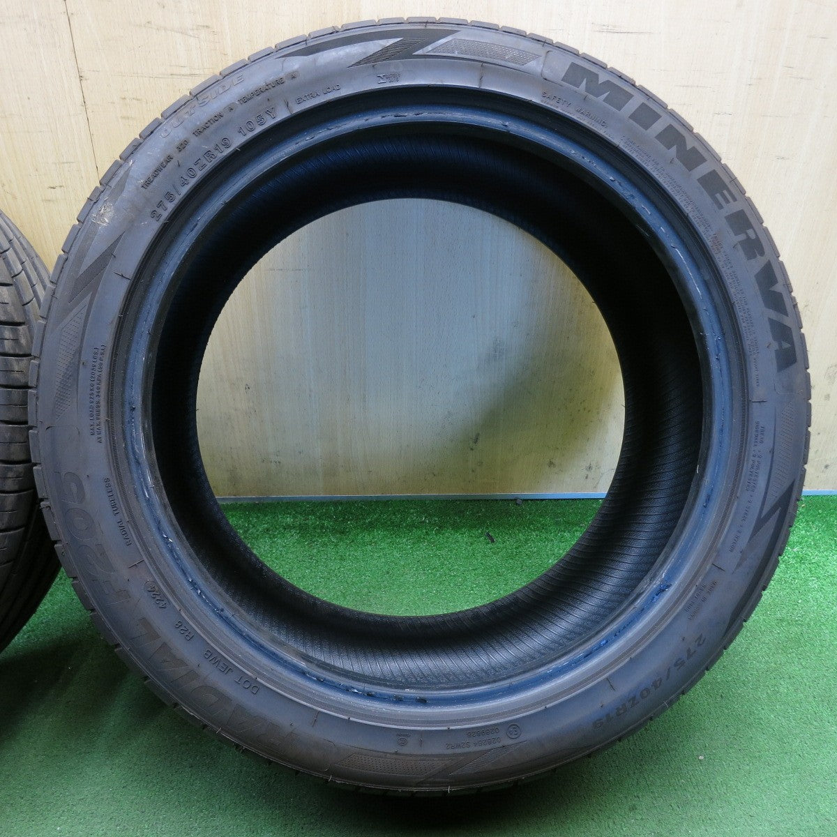 バリ溝！24年！9.5分◎235/40R19 275/40R19 ミネルバ ラジアル F205 タイヤ 19インチ ポルシェ ボクスター パナメーラ 等◎6082603KKノタ