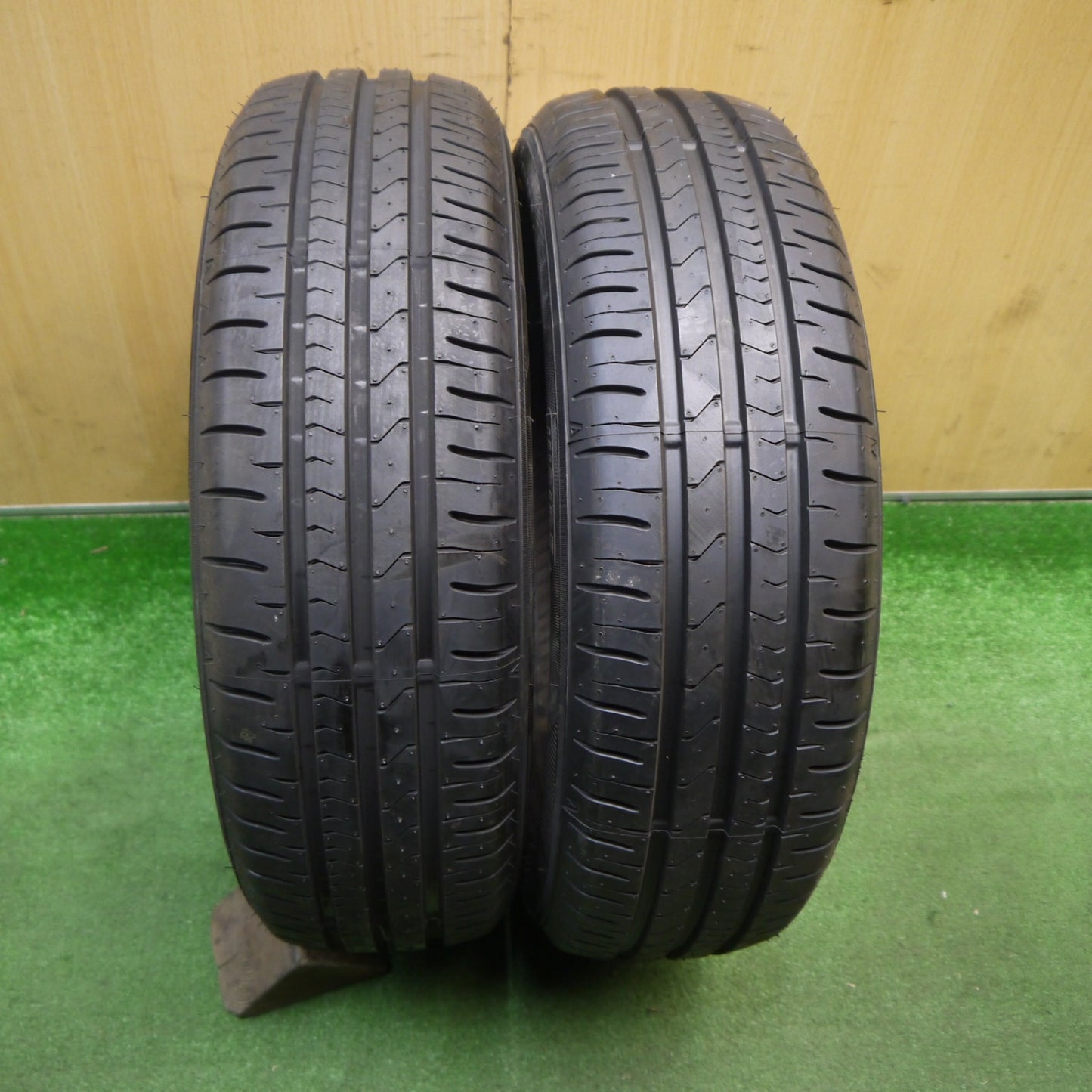 未使用！2本★165/60R15 ファルケン シンセラ SN832 タイヤ 15インチ デリカ D:2 ハスラー フレア クロスオーバー ソリオ 等★6012601Hノタ