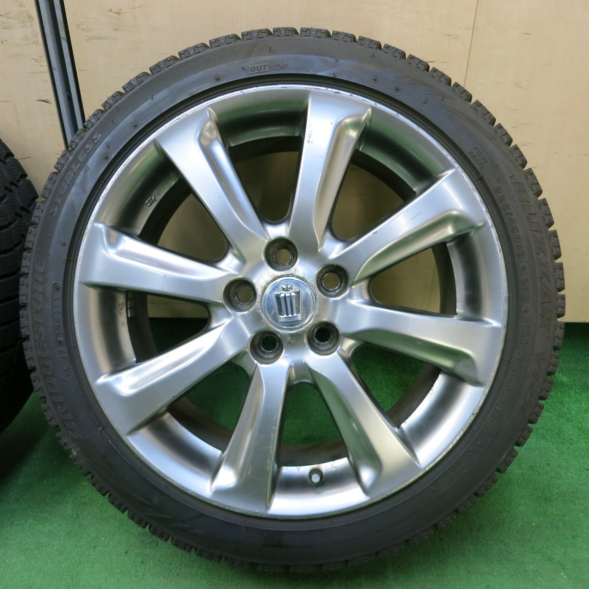 *送料無料* バリ溝！ほぼ10分★トヨタ 200系 クラウン アスリート 純正 225/45R18 スタッドレス ブリヂストン VRX グッドイヤー アイスナビ6 PCD114.3/5H★4061407ナス