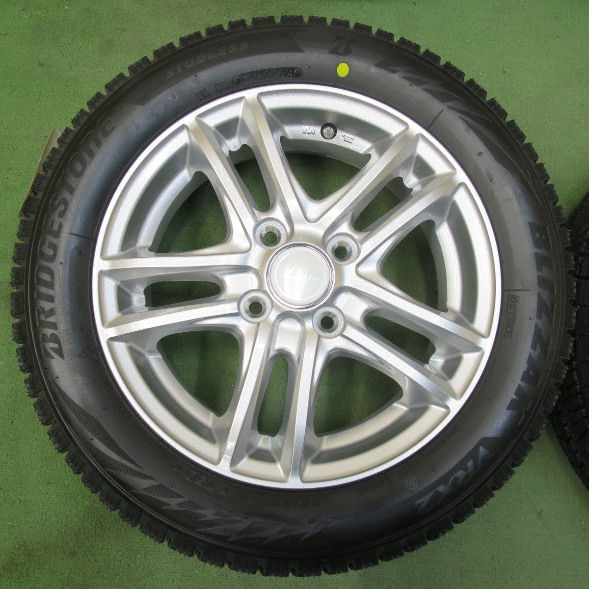 未使用！24年★スタッドレス 155/65R14 ブリヂストン ブリザック VRX2 Linz 社外 アルミ 14インチ PCD100/4H★5110504イス