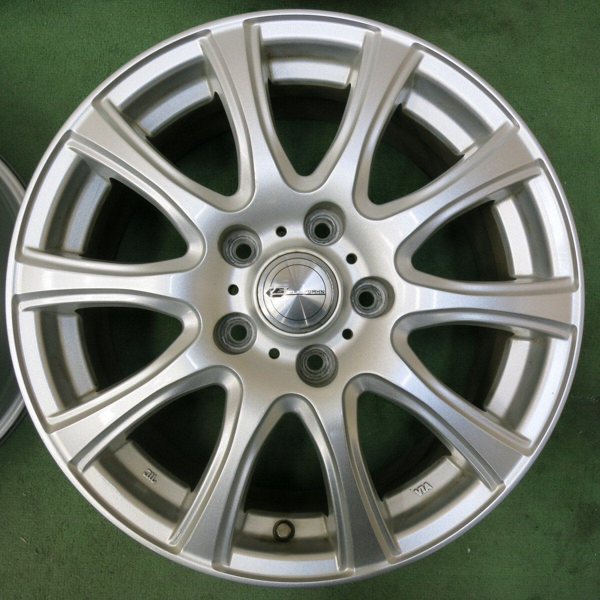 4本価格★LAUFBAHN weds 16インチ ホイール ラウフバーン ウェッズ 16×6.5J PCD114.3/5H★5032504SYホ