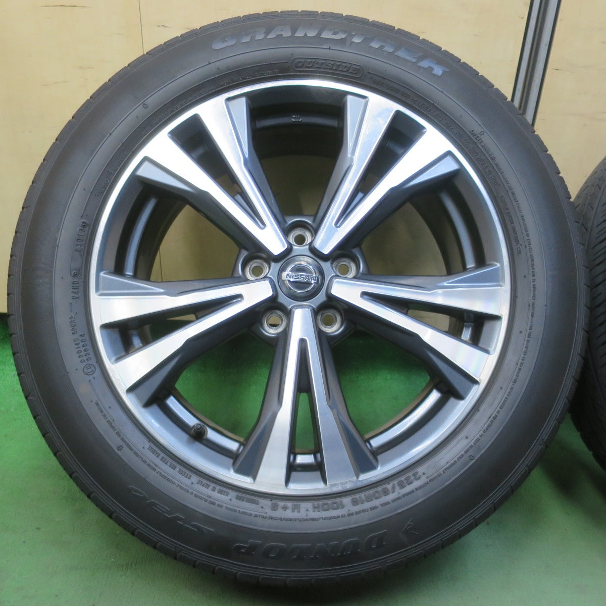 4本価格★日産 T32 エクストレイル 純正 225/60R18 ダンロップ ST30 グラントレック 18インチ PCD114.3/5H★6042810イノ