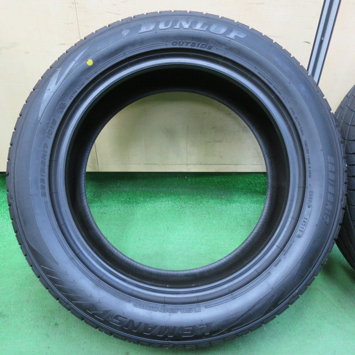 [送料無料] 未使用★225/55R17 ダンロップ LE MANS V ルマン5 タイヤ 17インチ レガシィ エクストレイル 等★4110603イノタ