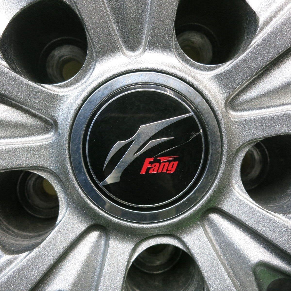 バリ溝！22年！キレイ！9.5分★スタッドレス 215/55R17 ダンロップ ウインターマックス 03 Fang ファング 17インチ PCD114.3/5H★5122108HAス