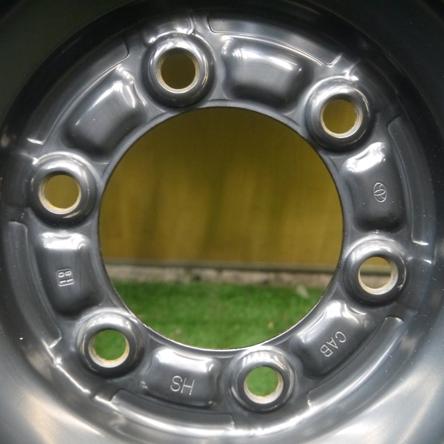 *送料無料* 新車外し！22年★トヨタ ハイエース 純正 スチール 195/80R15 107/105N ブリヂストン エコピア RD613 PCD139.7/6H★4052712Hノ