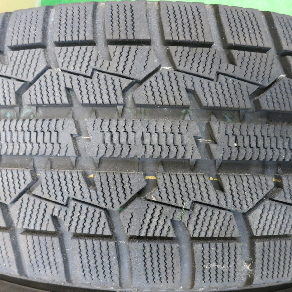 バリ溝！キレイ！9.5分★スタッドレス 205/65R16 トーヨー オブザーブ ガリット GIZ SCHNEIDER シュナイダー 16インチ PCD114.3/5H★5113017HAス