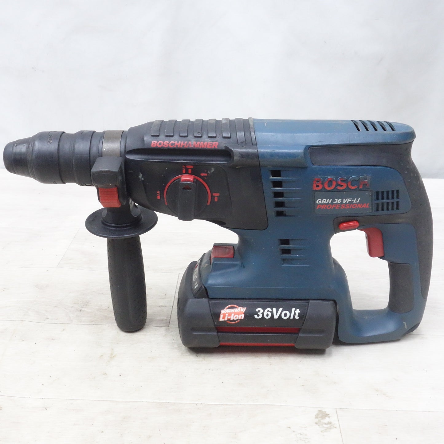 [送料無料] バッテリー2個！付属品付き◆BOSCH ボッシュ 充電式 ハンマードリル GBH 36 VF-LI 電動 工具 ハンマドリル 36V 充電器 コードレス◆