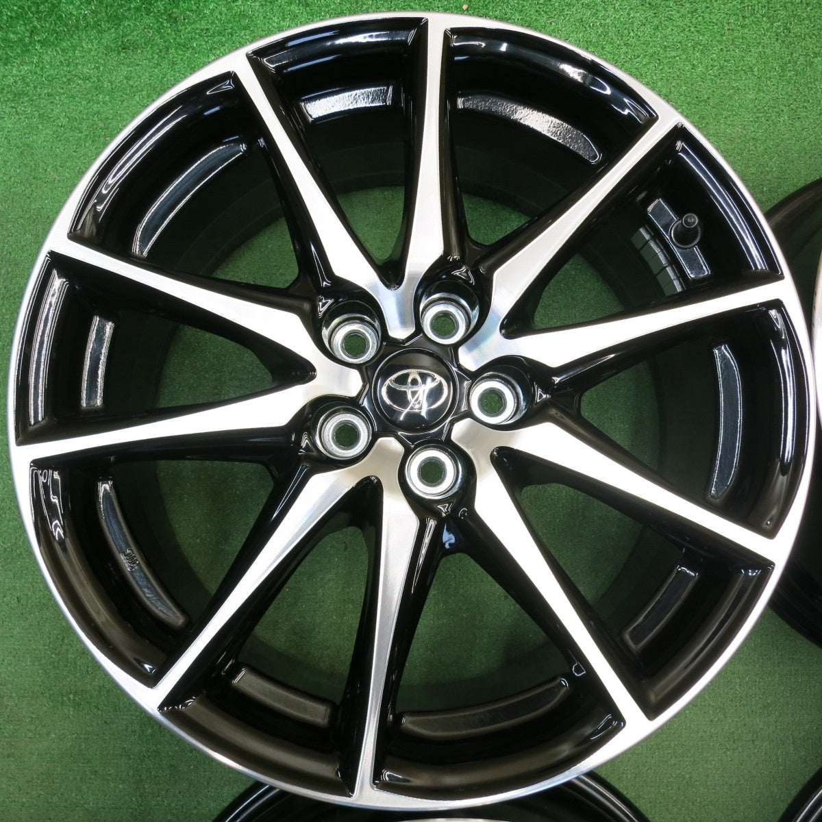 新車外し★トヨタ GR 86 SZ グレード 純正 ホイール 17インチ スバル BRZ 17×7.5J PCD100/5H★6042604HAホ
